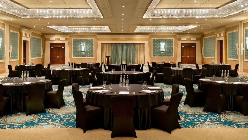 The Nile Ritz-Carlton Cairo Meeting