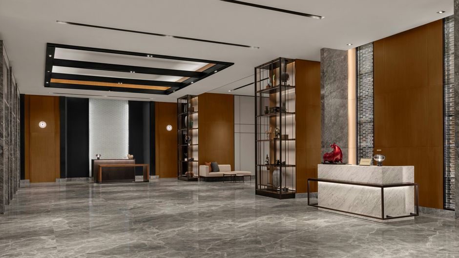 Sheraton Manila Bay Lobby