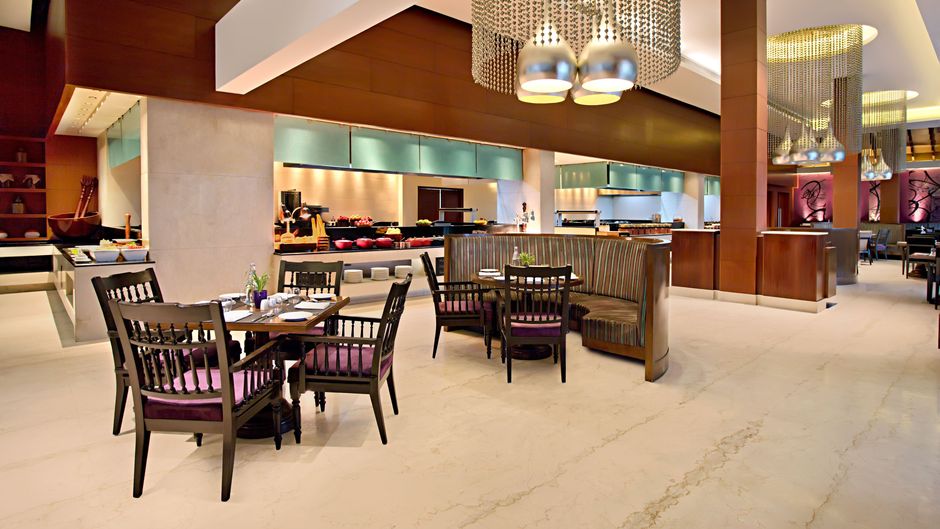 Le Meridien Kochi Restaurant