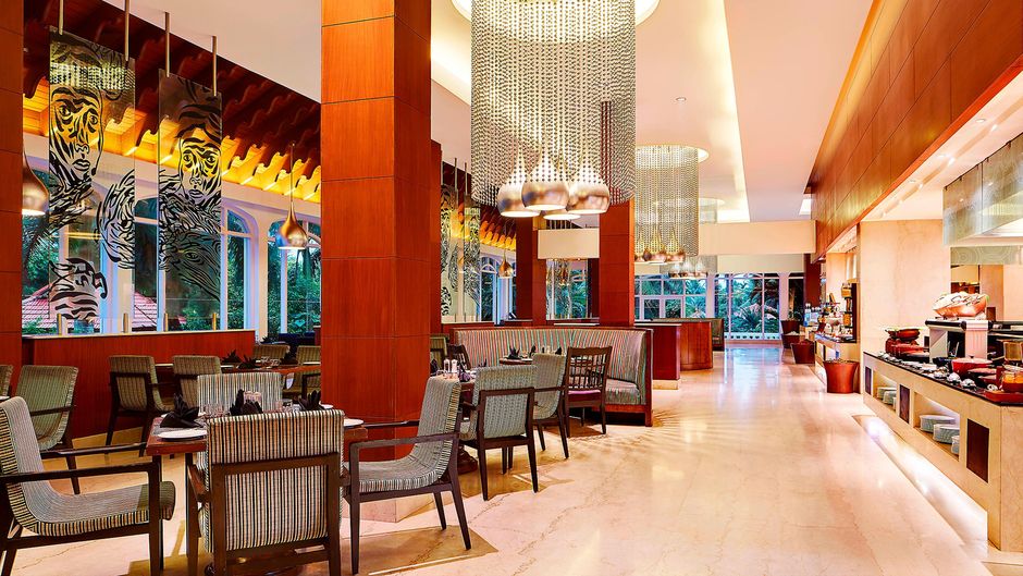 Le Meridien Kochi Restaurant