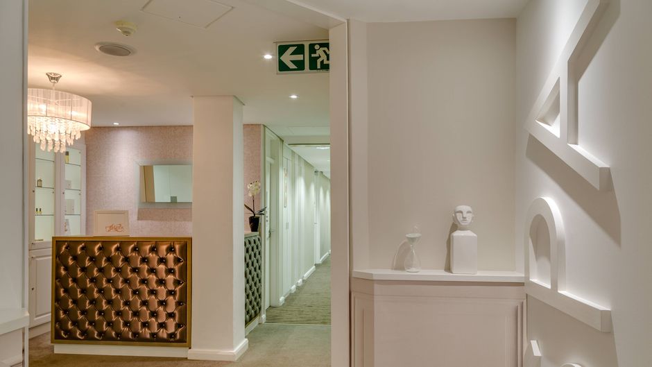 Protea Hotel Breakwater Lodge Lobby