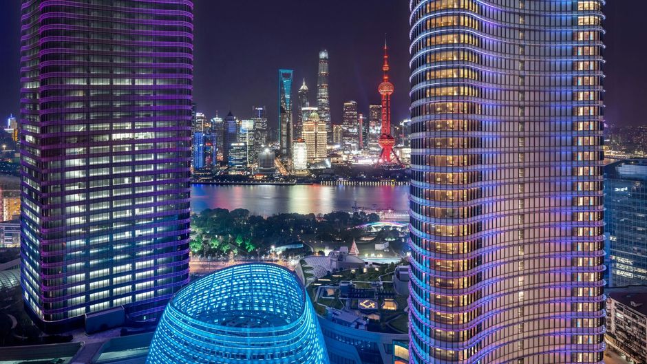 W Shanghai - The Bund Exterior