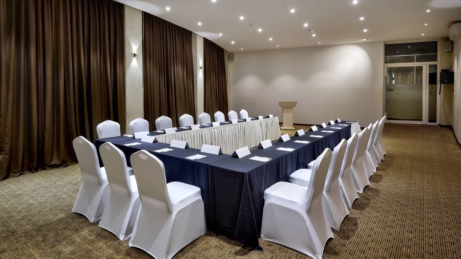 Protea Hotel Kampala Skyz Meeting