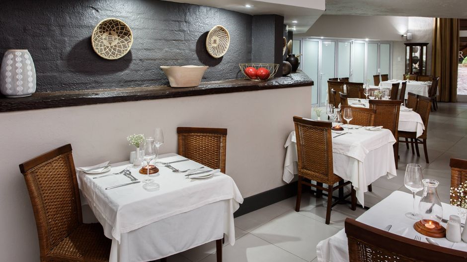 Protea Hotel Riempie Estate Restaurant