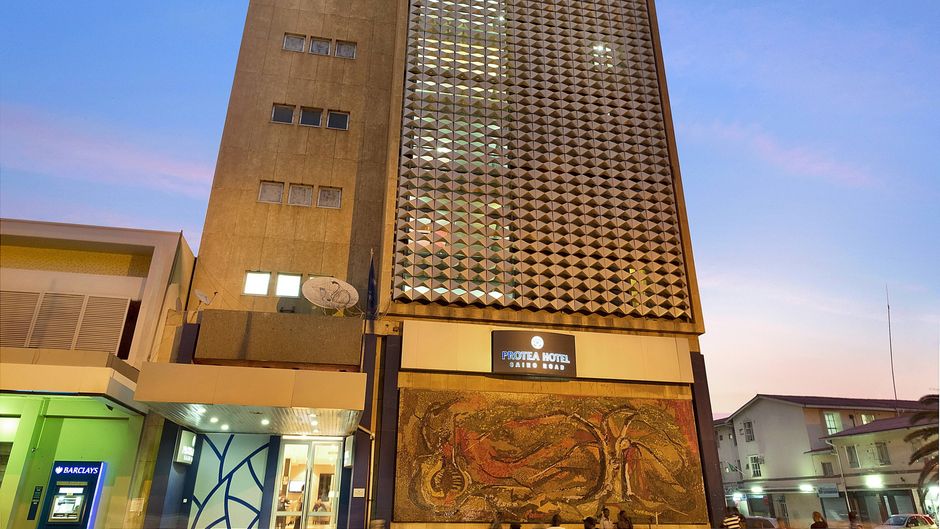 Protea Hotel Cairo Road Exterior