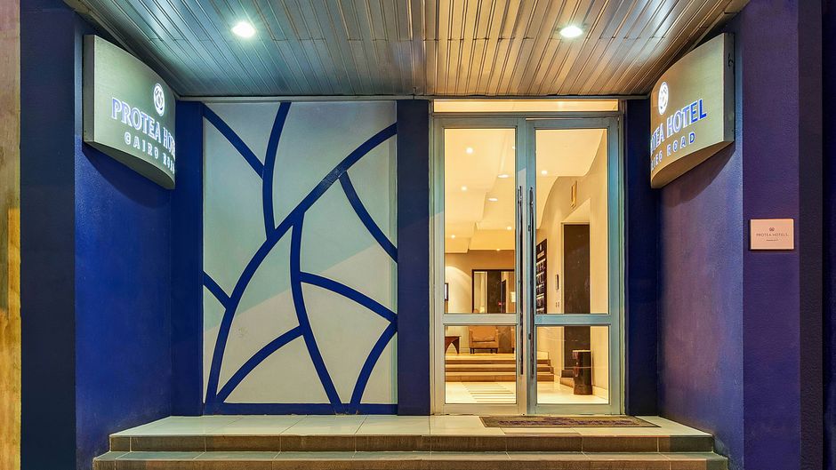 Protea Hotel Cairo Road Exterior