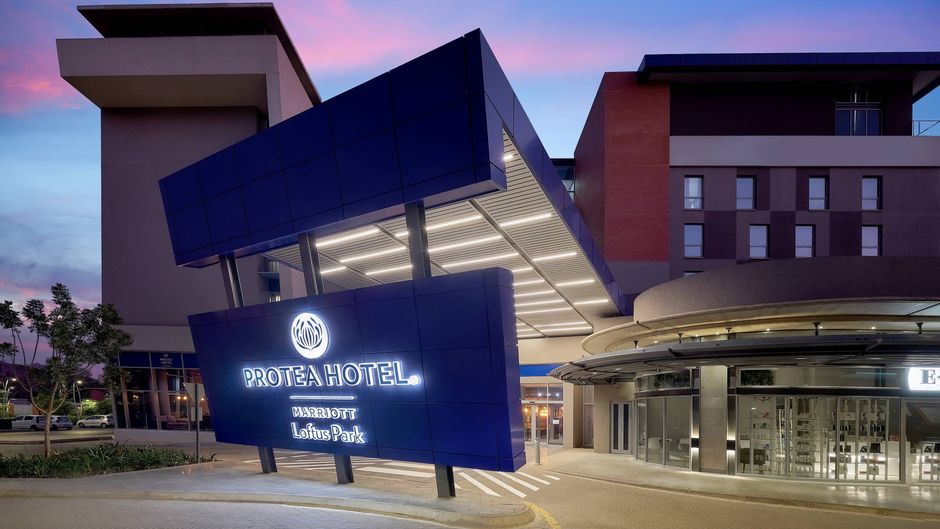 Protea Hotel Pretoria Loftus Park Exterior
