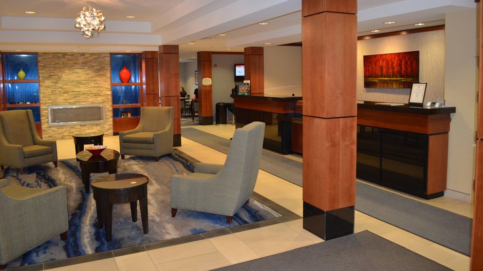 Fairfield Inn & Suites Sault Ste. Marie Lobby