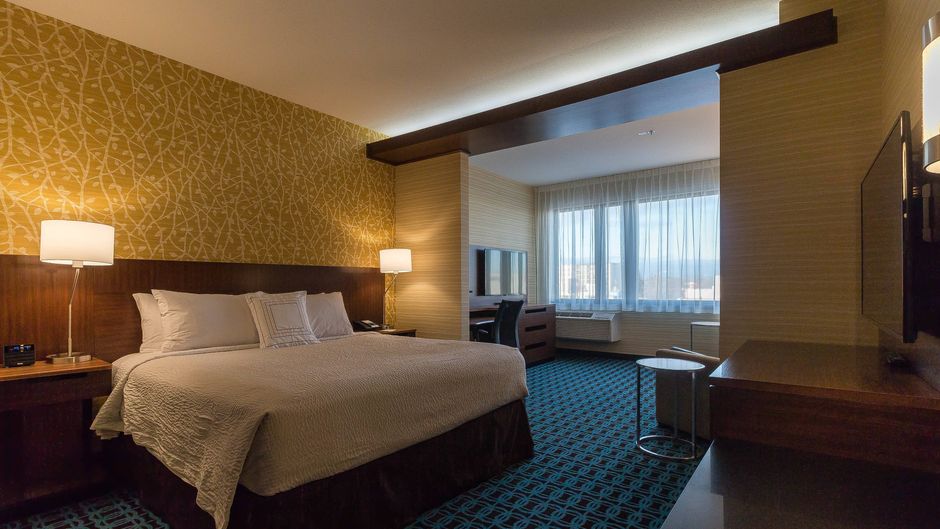 Fairfield Inn & Suites Regina Suite