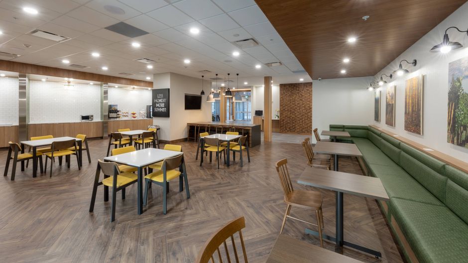 Fairfield Inn & Suites Salmon Arm Restaurant