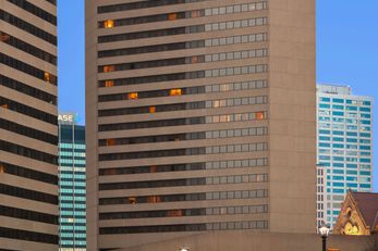 Plaza Hotel Columbus at Capitol Square