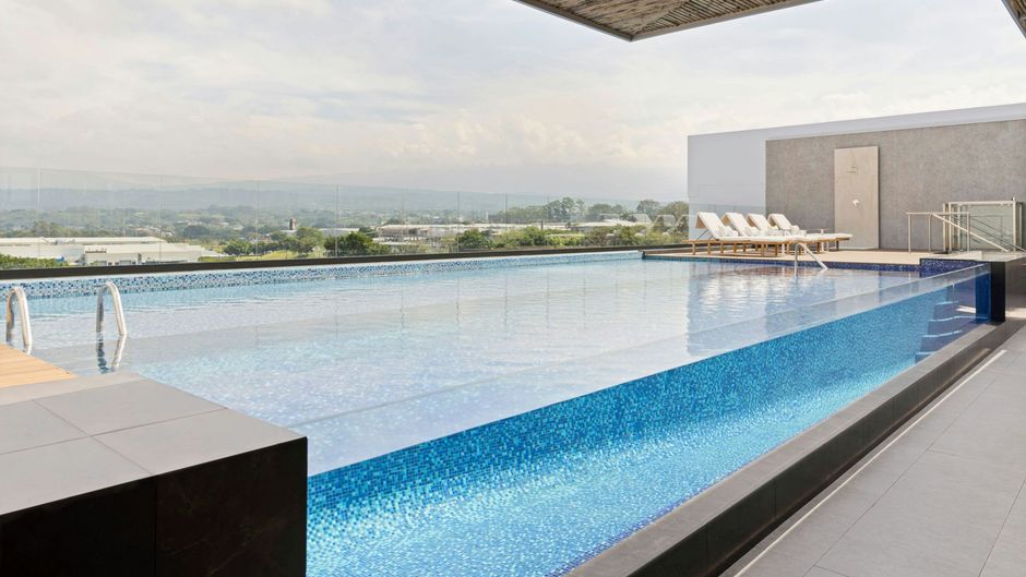 AC Hotel San Jose Airport Belen Pool