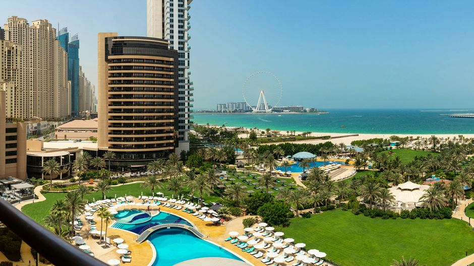 Le Royal Meridien Beach Resort & Spa Exterior
