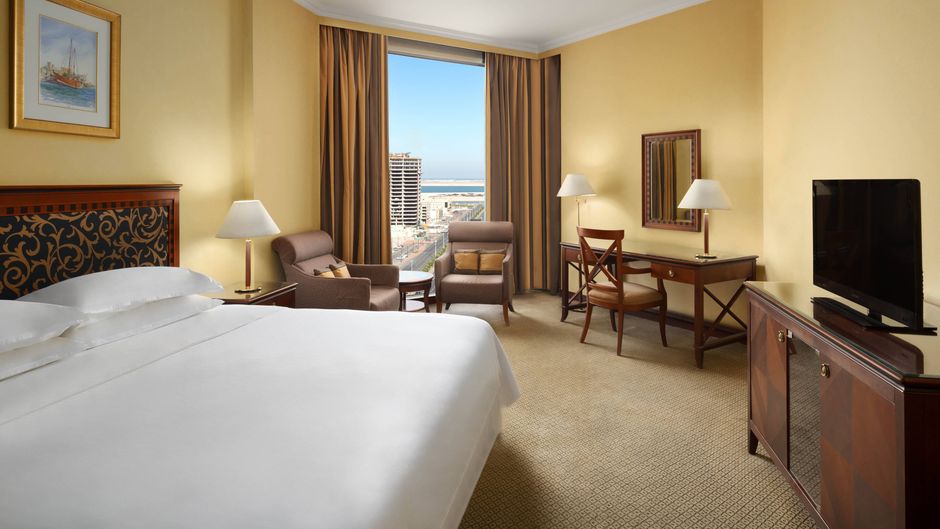 Sheraton Dammam Hotel & Convention Ctr Room