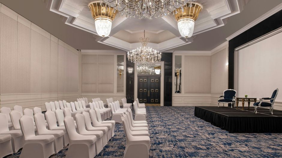 The Ritz-Carlton, Doha Meeting