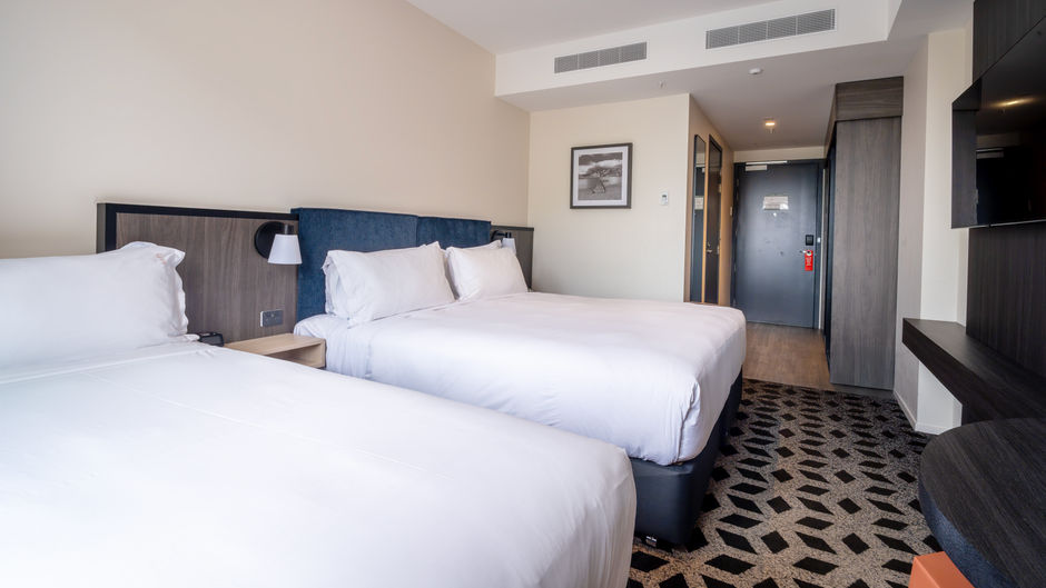 Holiday Inn Remarkables Park Room