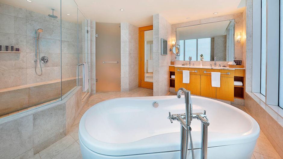 Ritz-Carlton Executive Residences, Dubai Room