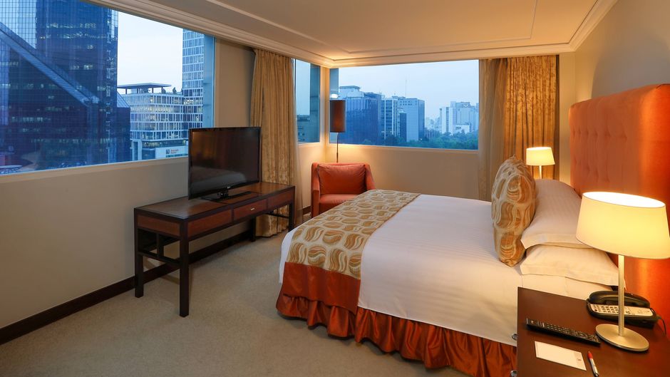 Mexico City Marriott Reforma Hotel Suite