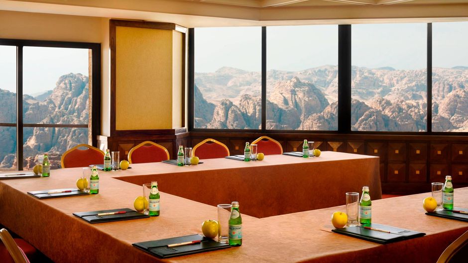 Petra Marriott Hotel Meeting