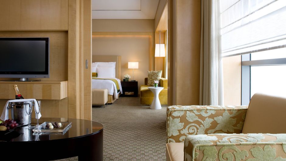 Ningbo Marriott Hotel Suite