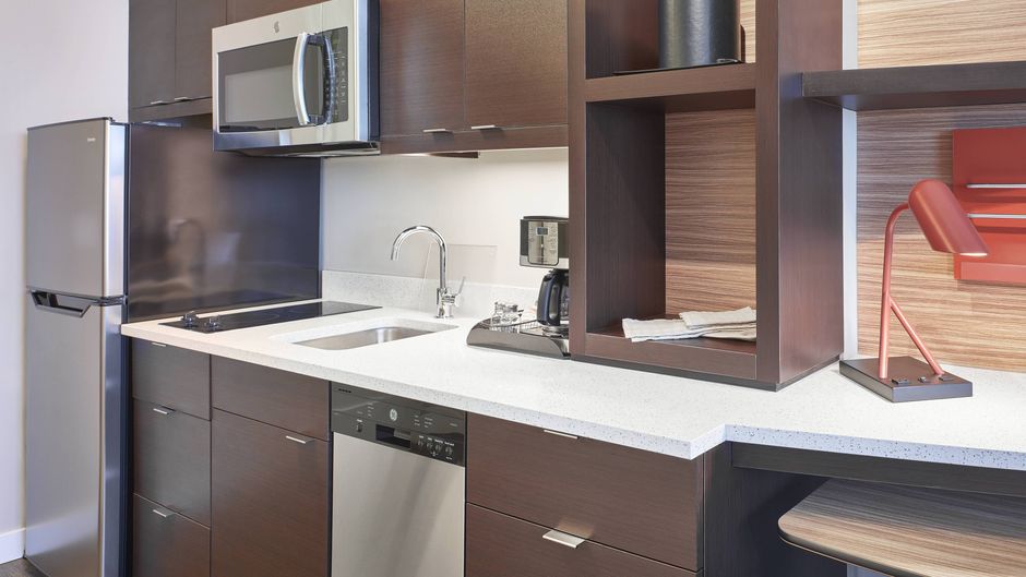 TownePlace Stes By Marriott Medicine Hat Room