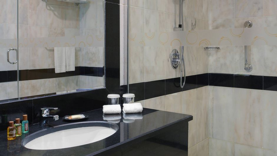 Sheraton Jeddah Hotel Room