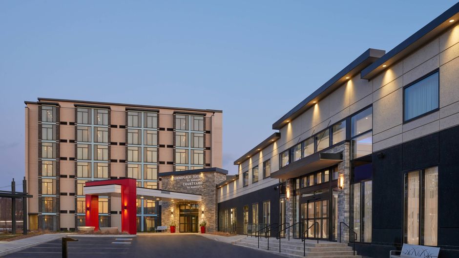 TownePlace Suites by Marriott Oshawa Exterior