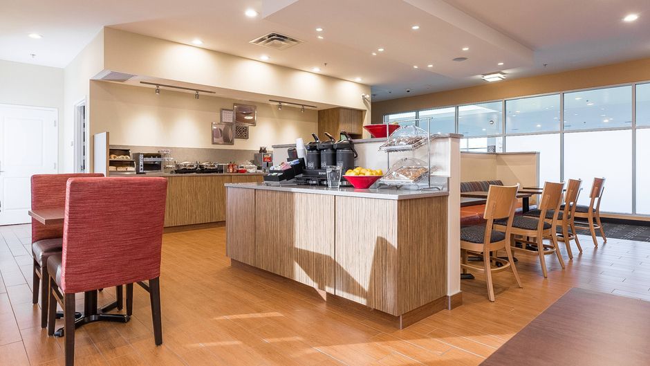 TownePlace Suites Edmonton South Restaurant