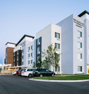 TownePlace Suites Kansas City Airport