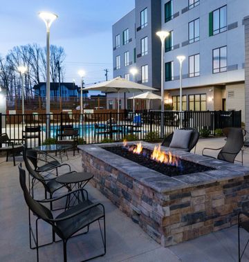 Courtyard Charlotte Steele Creek