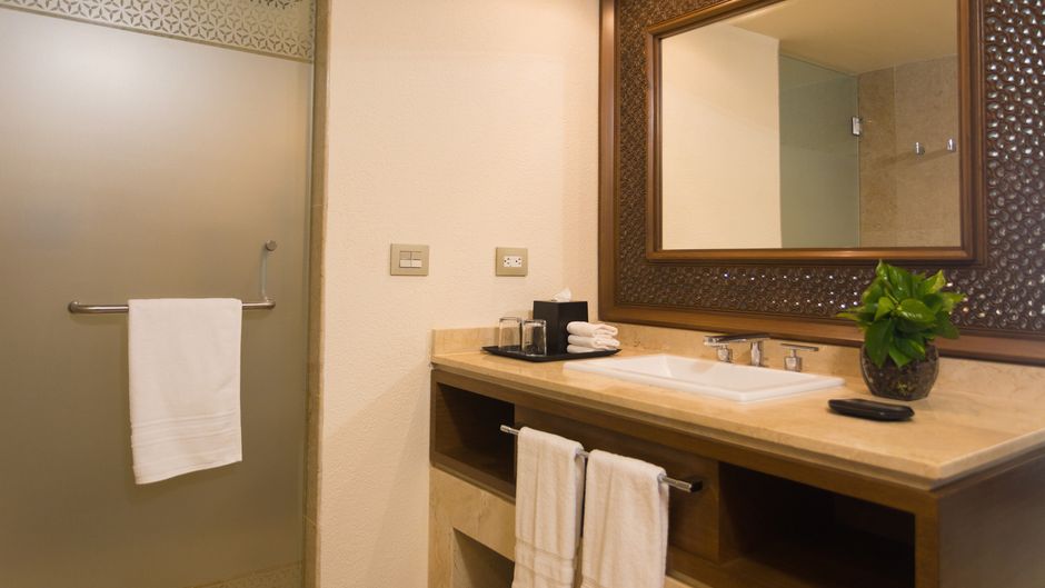 Sheraton Buganvilias Resort-Conv Center Room
