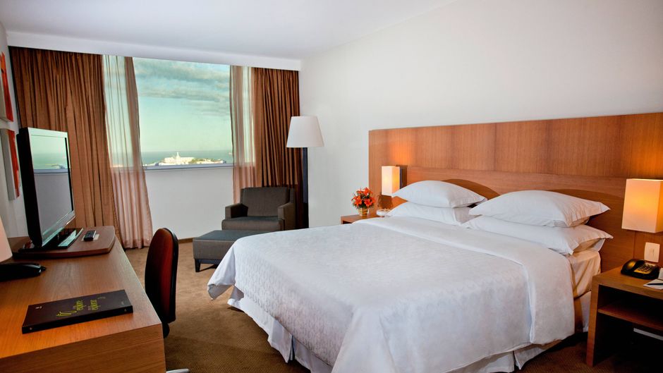 Sheraton Vitoria Hotel Room