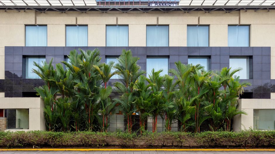 Courtyard by Marriott Kochi Airport Exterior
