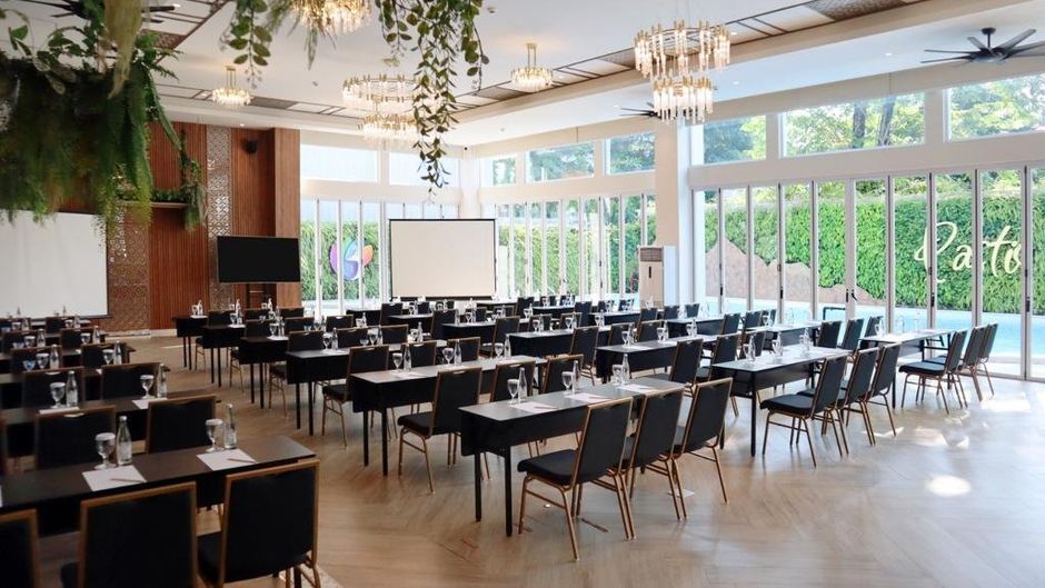 Oakwood Suites Kuningan Jakarta Ballroom