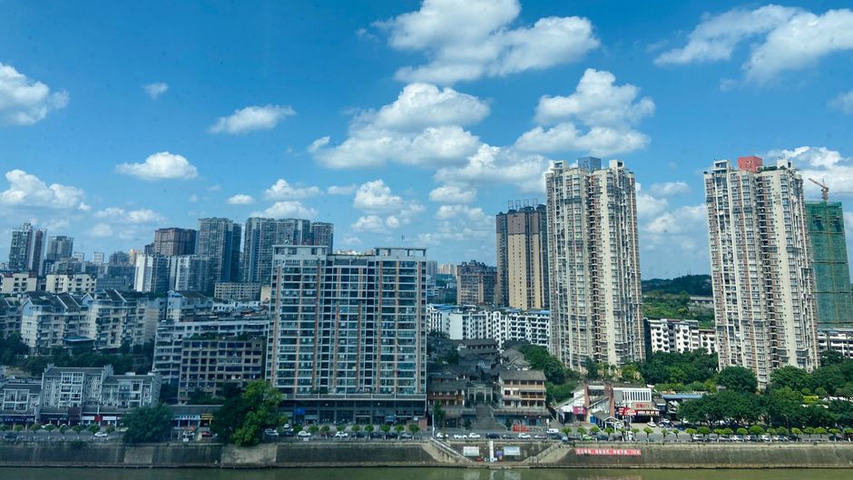 Holiday Inn Neijiang Riverside Exterior