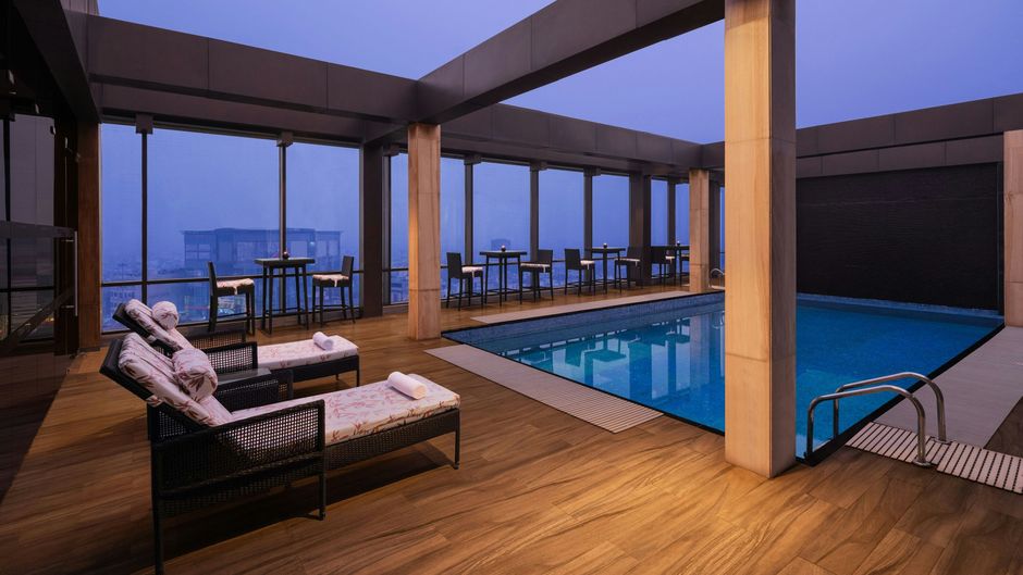Courtyard by Marriott Amritsar Pool