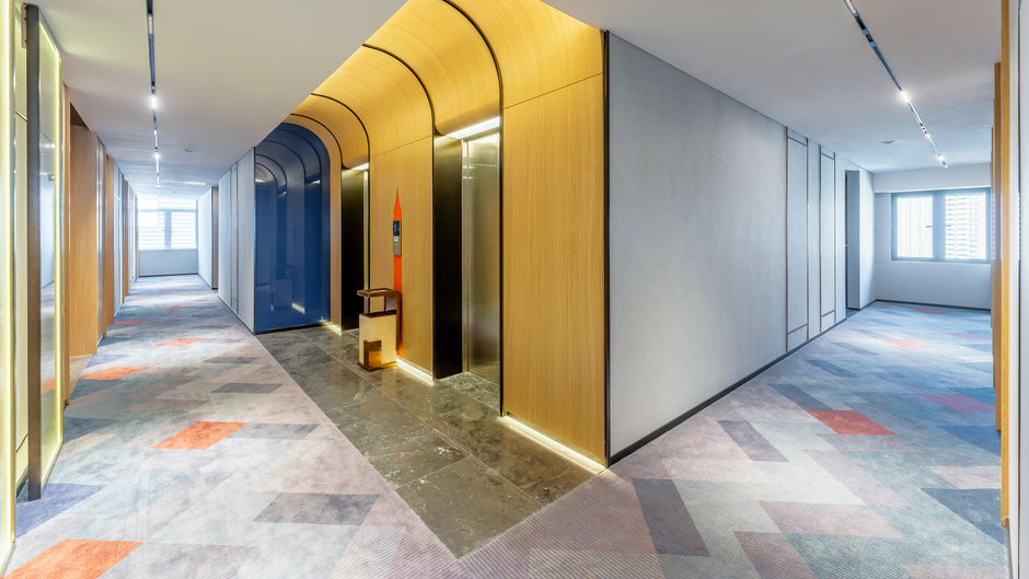 Holiday Inn Exp Zhanjiang Coast Lobby