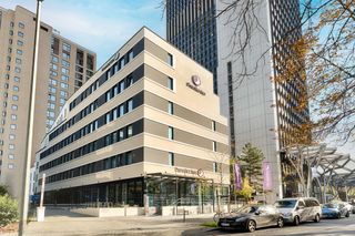 Premier Inn Frankfurt Westend Hotel