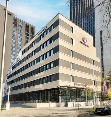 Premier Inn Frankfurt Westend Hotel
