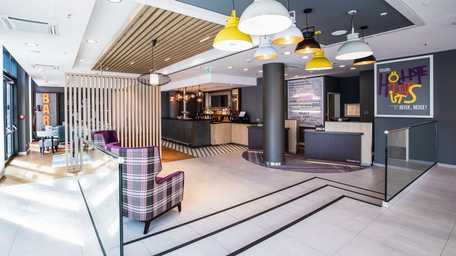 Premier Inn Hamburg City Hammerbrook Lobby