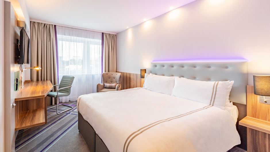 Premier Inn Hamburg City Alster Room