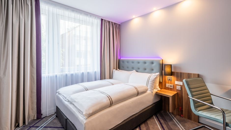 Premier Inn Hamburg City Alster Room
