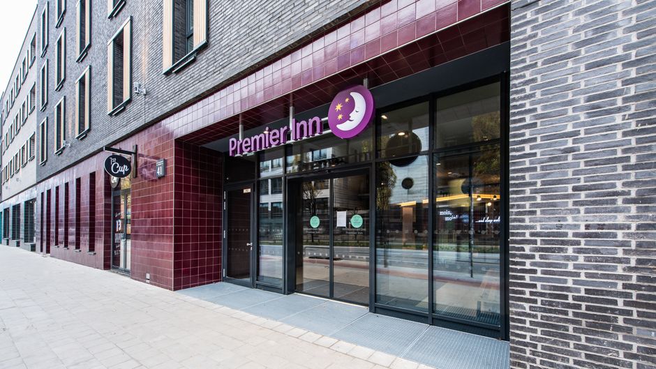 Premier Inn Hamburg St. Pauli Exterior