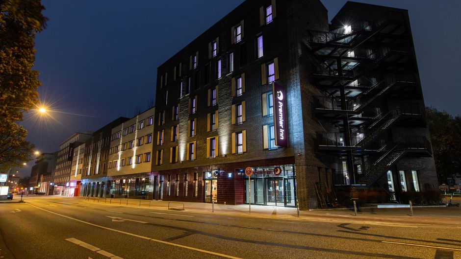 Premier Inn Hamburg St. Pauli Exterior