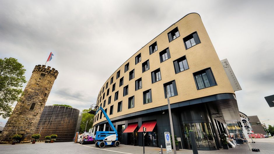 Premier Inn Heilbronn City Centre Exterior