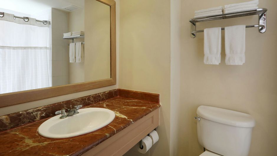 Four Points by Sheraton Santo Domingo Room
