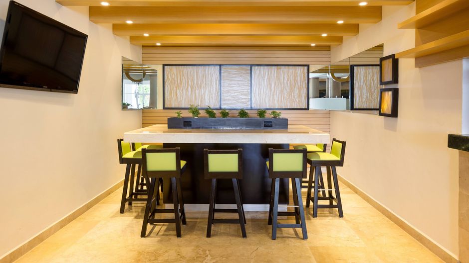 Courtyard by Marriott Cancun Airport Other
