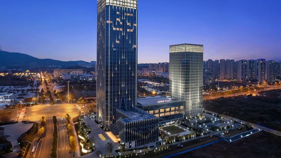 Crowne Plaza Jingmen Exterior