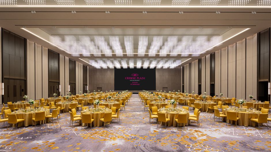 Crowne Plaza Jingmen Ballroom