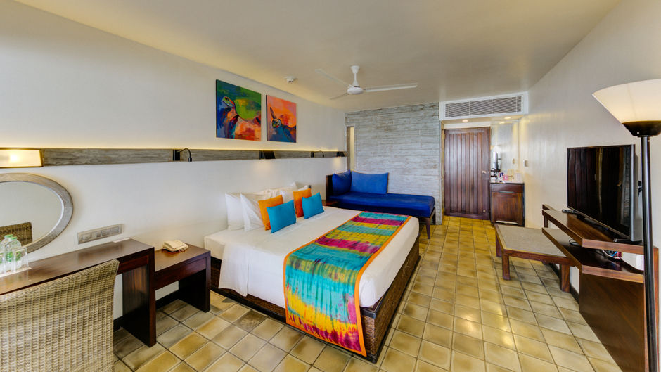 Hikka Tranz by Cinnamon Room